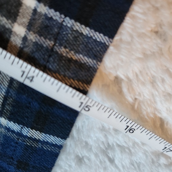 John‎ Galt Navy Black Plaid Button Up Crop Top - Picture 3 of 5